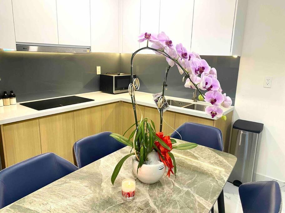 Luxury Apartment Asiana Capella Trung Tam Cho Lon Thành Pho Ho Chí Minh Esterno foto